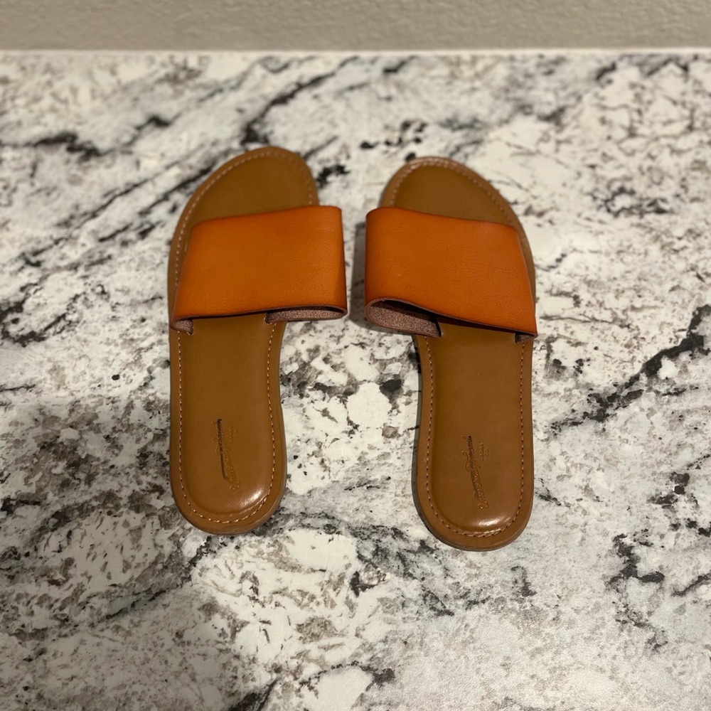 Universal Thread Women’s Sandals size 7